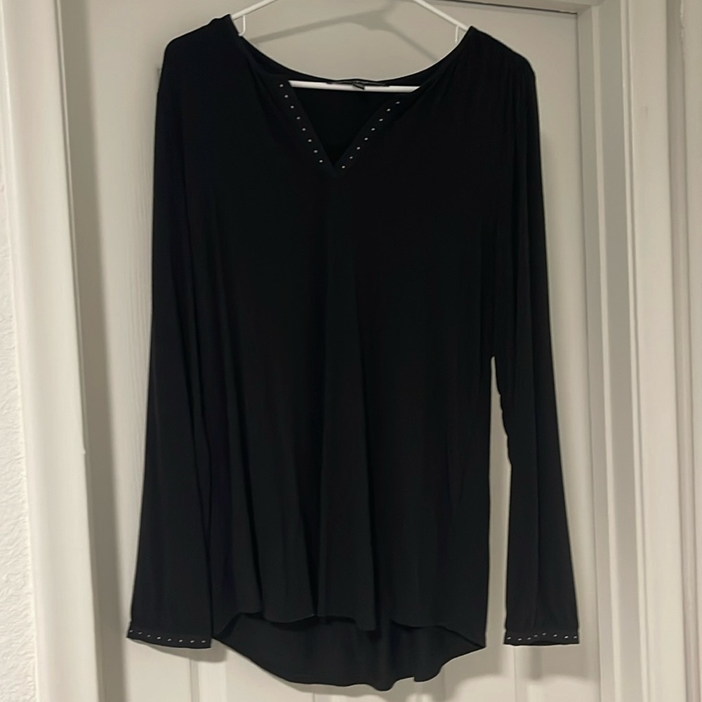 Preowned White House Black Market women’s long sleeve shirt